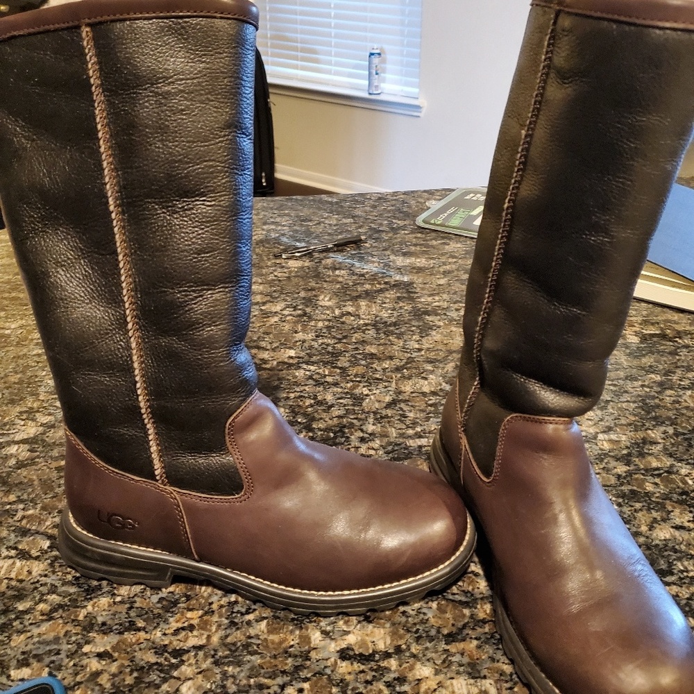 Womens UGG boots size 9